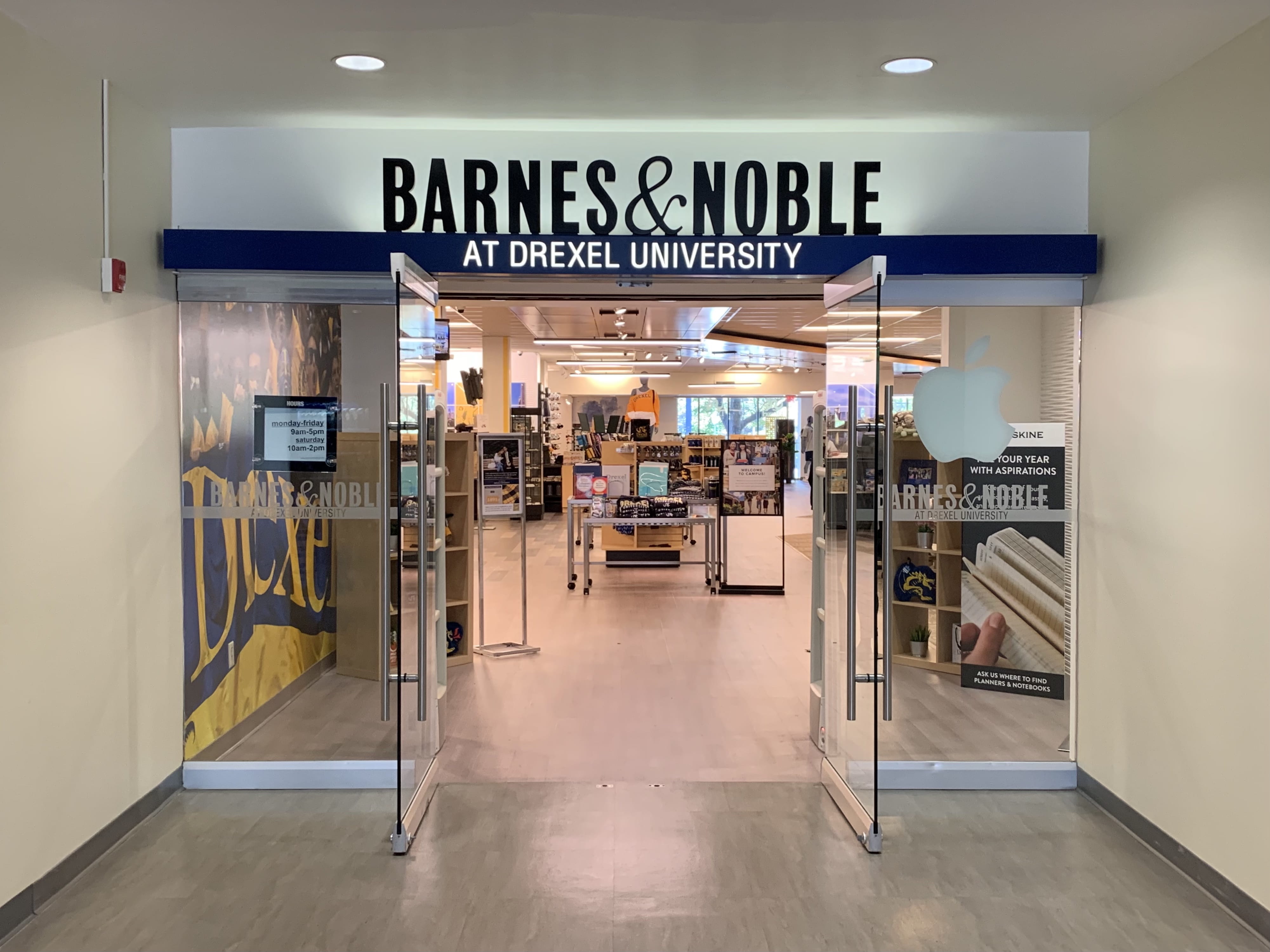 Barnes & Noble Storefront