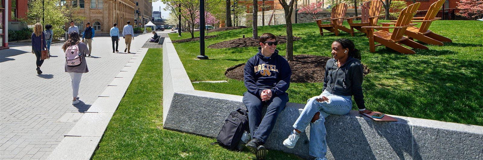 Drexel Students in Perlman Plaza